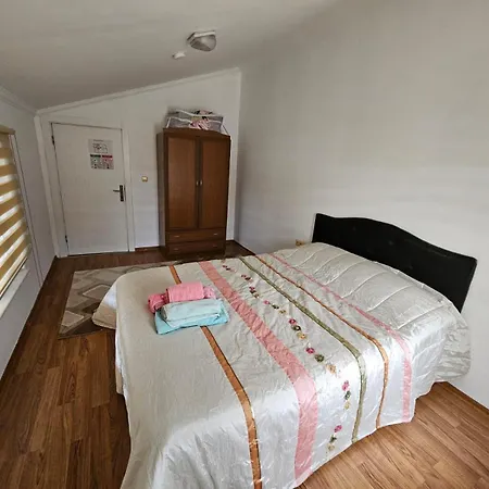 Denize Yakin Genis Villa Antalya